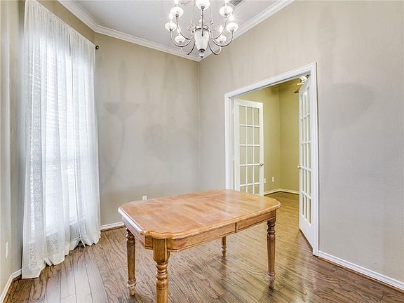 4th image of 405 Saddlebrook Dr