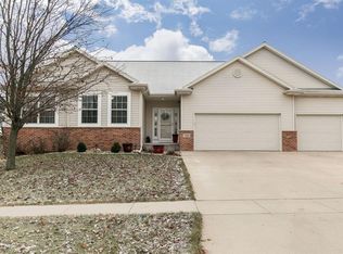 7321 1st Ave SW, Cedar Rapids, IA 52405