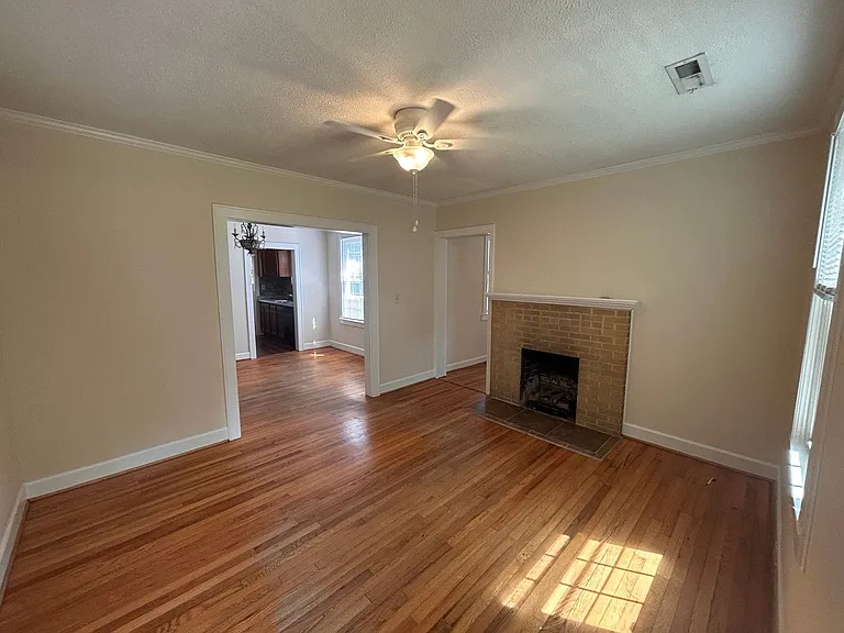 1220 Pickens St — Photo 6