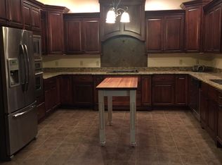 306 E Main St, Teutopolis, IL 62467