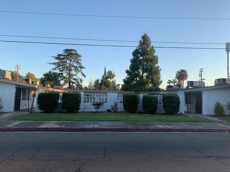 1st image of 1529 E Ashlan Ave