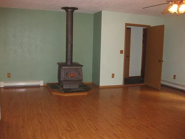 2787 Templeton St — Photo 15