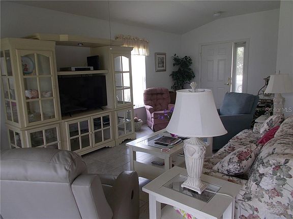 4th image of 8632 SE 132nd Ln