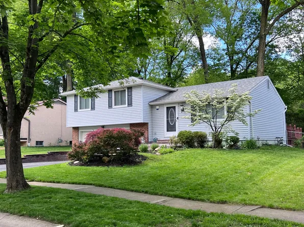 2986 Woodloop Ln, Columbus, OH 43204