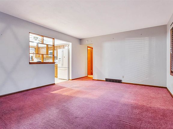 4th image of 2832 Teton Dr