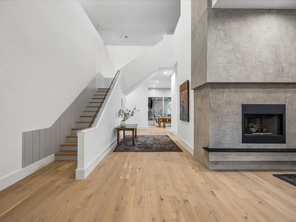1601 Pine Chase Dr, Houston, TX 77055