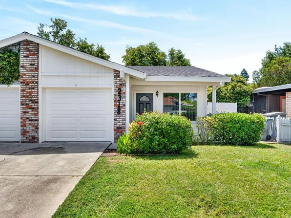 2318 E 8th St, Davis, CA 95618