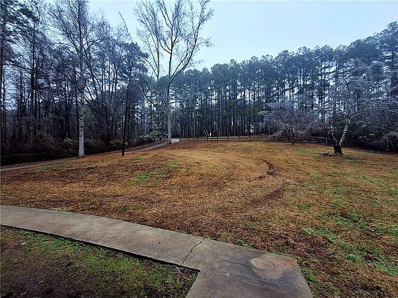 3rd image of 2710 Mulberry Rock Rd