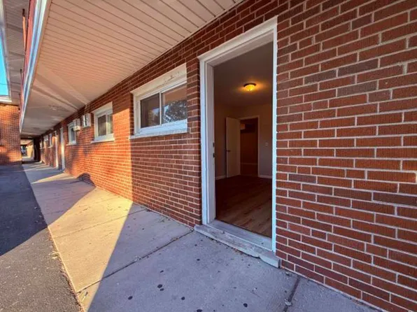 1119 E Algonquin Rd APT 2, Arlington Heights, IL 60005