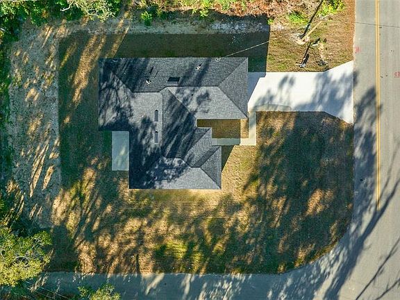 3rd image of 4 OAK CIRCLE