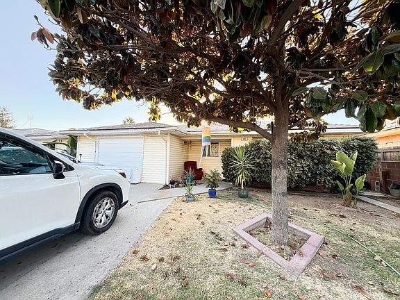 2nd image of 525 Oatman Ave