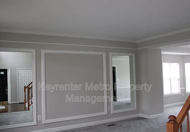 1614 Albert Dr — Photo 10
