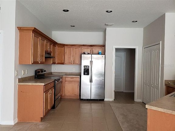 4th image of 3552 Braemar St