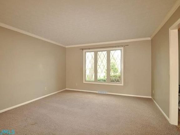 4th image of 9055 Picardy Ct