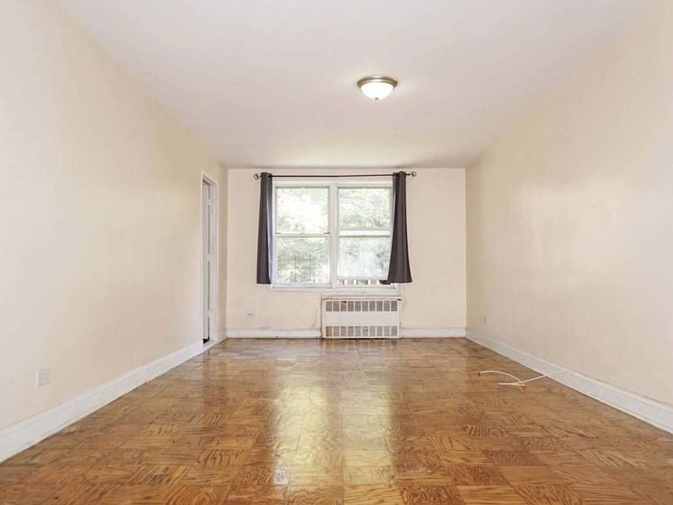 1st image of 75 Hawthorne St #1