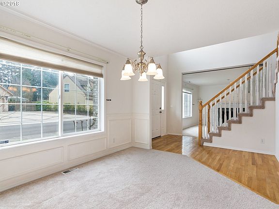 3rd image of 805 SE 58th Ct