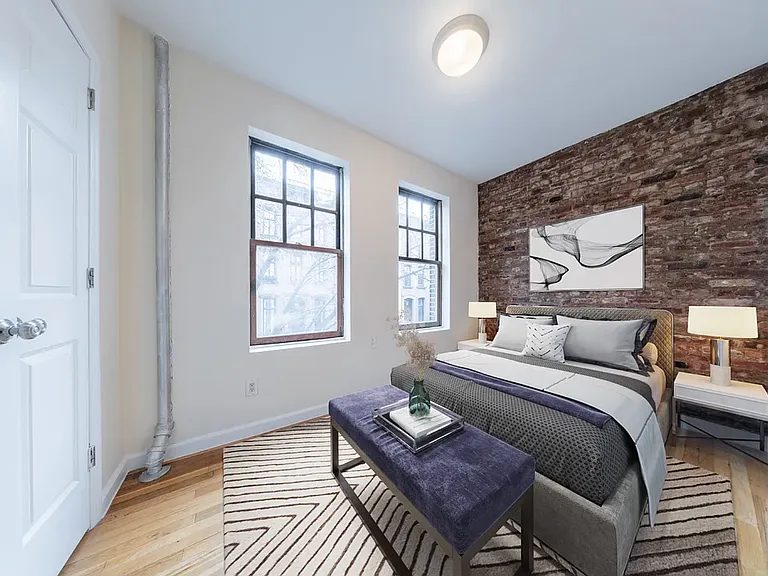 207 W 11th St #2D — Photo 4
