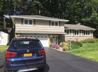 308 David Dr, North Syracuse, NY 13212