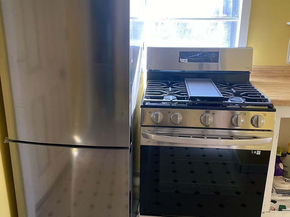 2nd image of 540 Woodward St