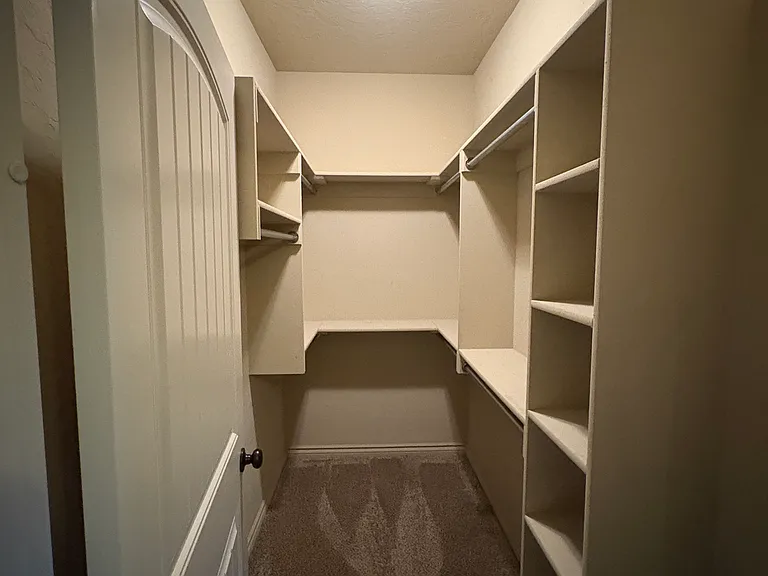 301 Timber Ln — Photo 10
