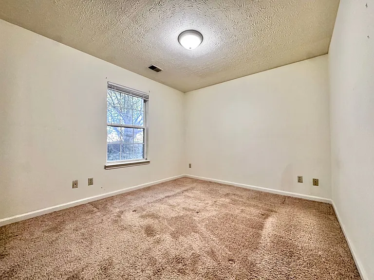Forest Creek Apartments — Photo 55