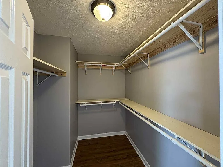 1213 Chinook Cir — Photo 42