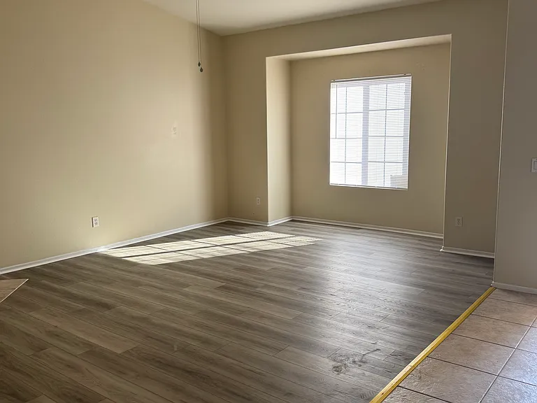 2647 W Hazy Way — Photo 3