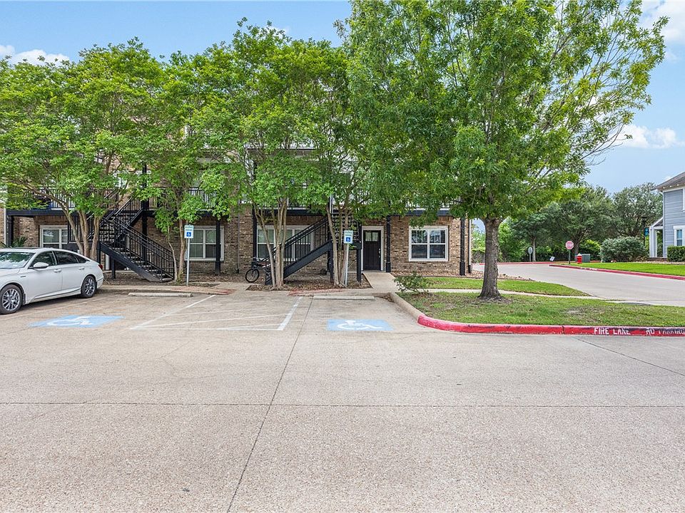1st image of 1725 Harvey Mitchell Pkwy S APT 637