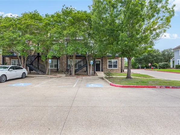 1725 Harvey Mitchell Pkwy S APT 637, College Station, TX 77840