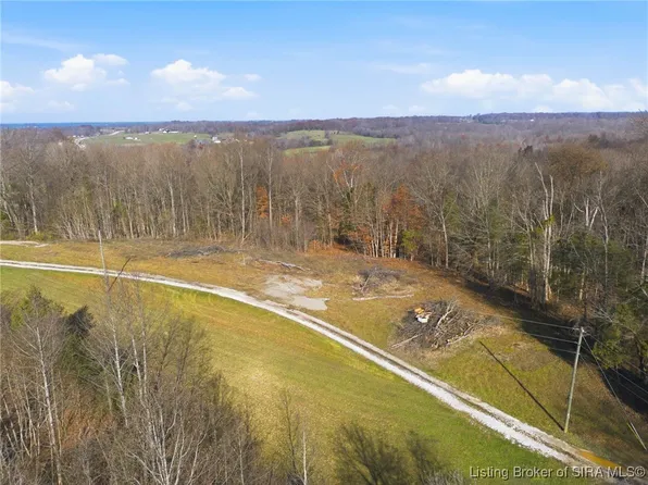 979 E Spring House Lane, Salem, IN 47167