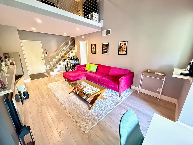 14302 Summertime Ln — Photo 6