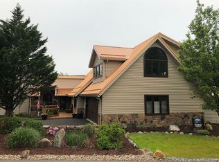 79 Phoebe Ln, Berkeley Springs, WV 25411