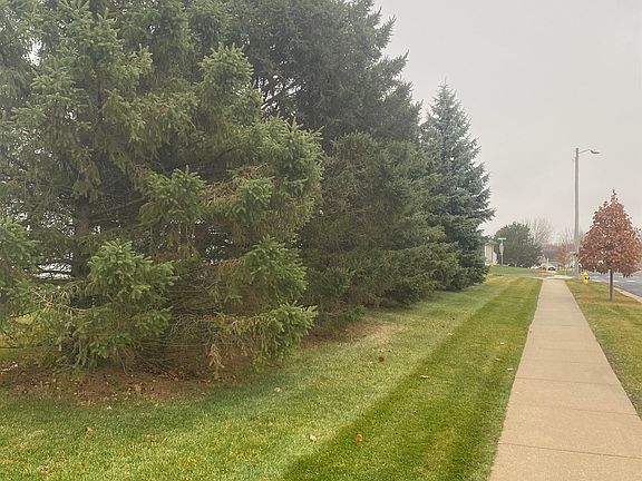 3rd image of 616 Reena Ave
