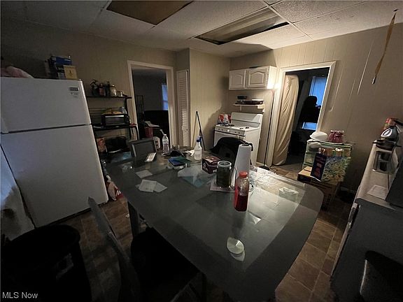 4th image of 6015 Lansing Ave