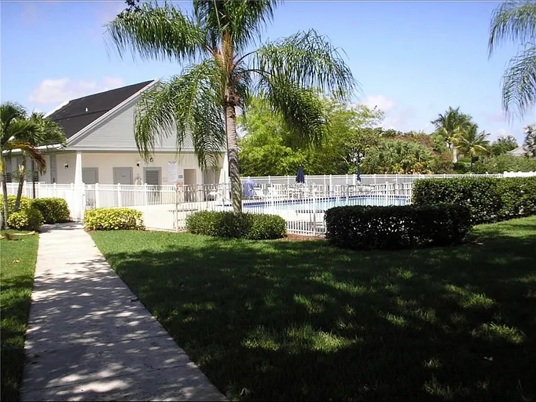 2216 NW 22nd Ave #10-104 — Photo 3