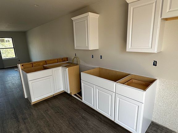 5th image of 6 Moon Rd