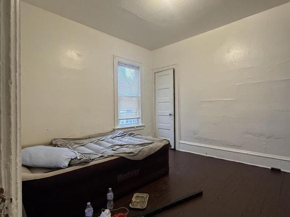 milwaukee-wisconsin-448377875 picture