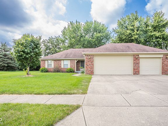 3rd image of 1394 Macintosh Dr