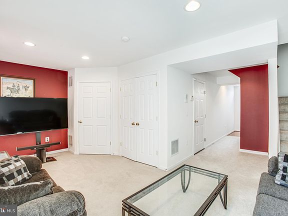 4th image of 103 Galway Ln