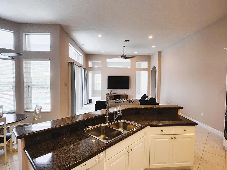 19578 Havensway Ct — Photo 10