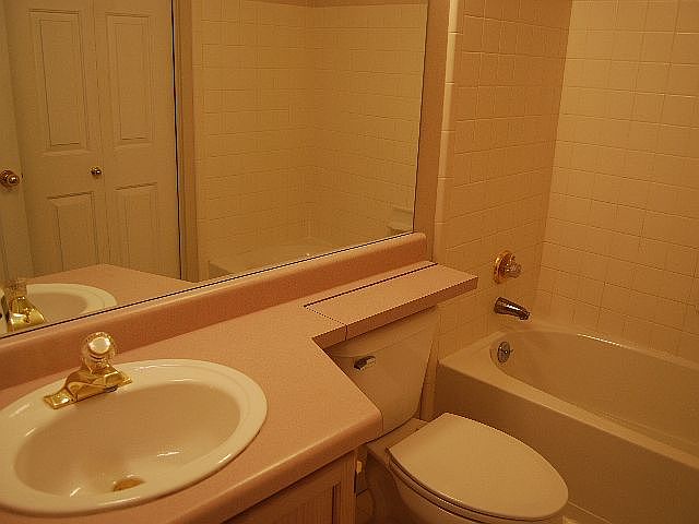 2nd image of 150 S 800 E APT A6