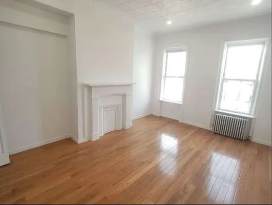 Rented by Bond New York | media 1