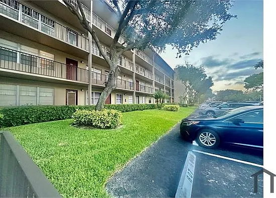 2 bed, $2,200 — Photo 2