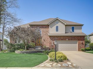 125 Salisbury Dr, Munster, IN 46321