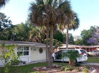 584 W Seminole Dr, Venice, FL 34293