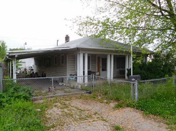1st image of 1622 N Centennial St
