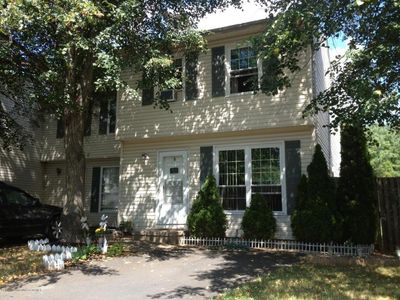 1 Dobbs Ct, East Brunswick, NJ, 08816