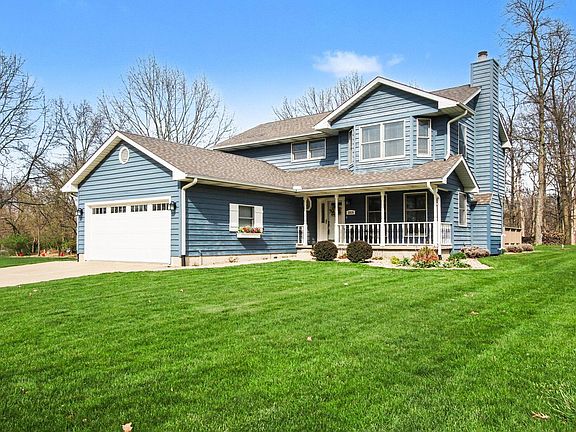 3rd image of 2019 Lakewood Pl