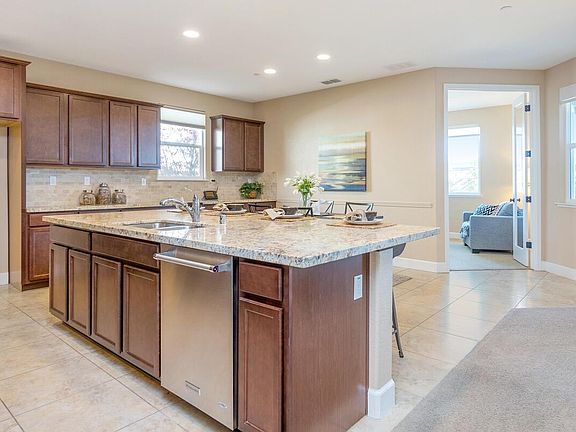 4th image of 2217 Sweeney Dr