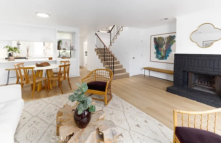4365 McLaughlin Ave #4 — Photo 1